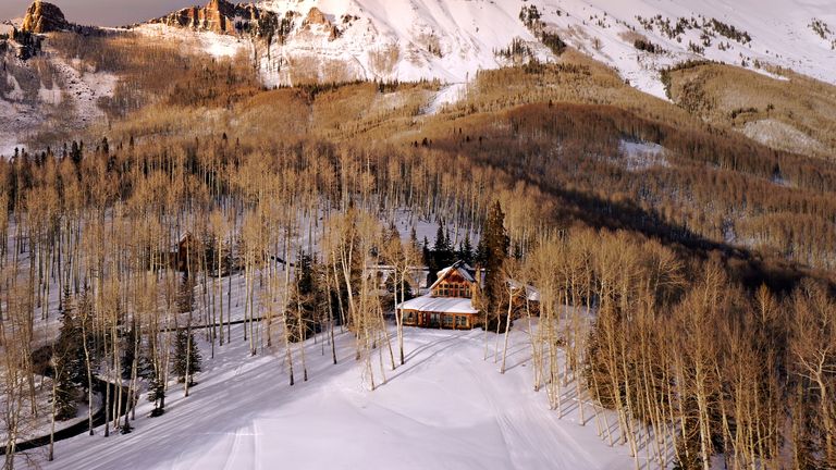 Exterior of Tom Cruise’s house in Colorado 