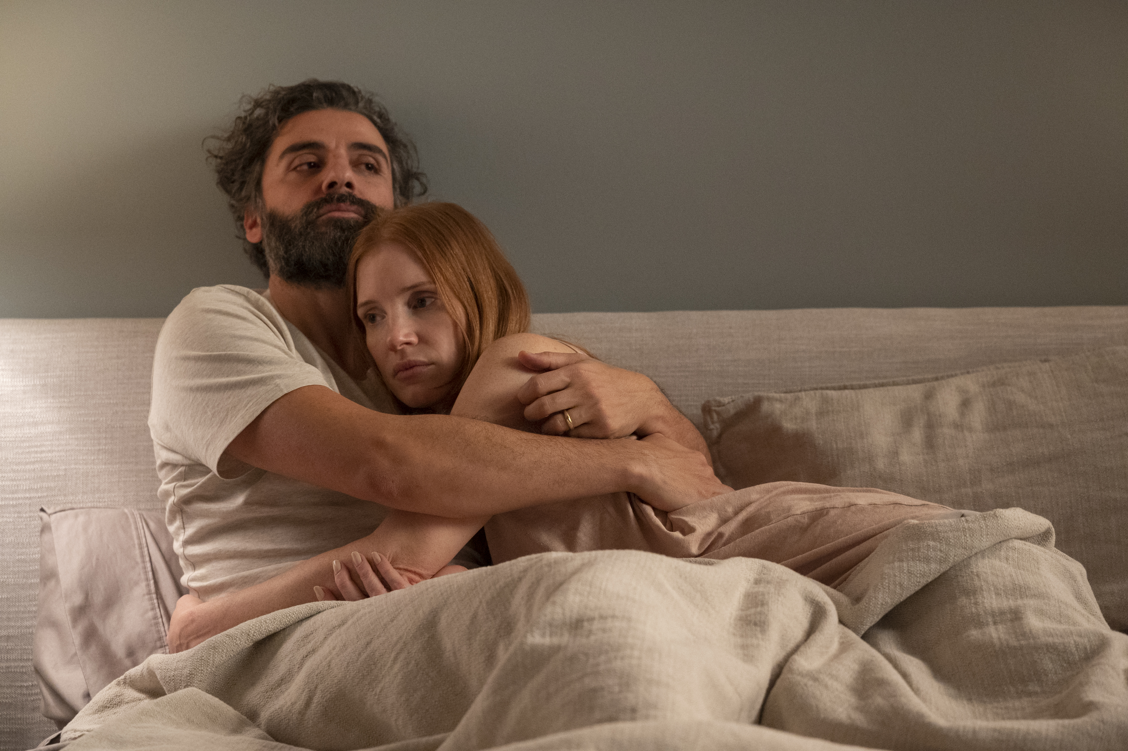 TV tonight Jonathan (Oscar Isaac) and Mira (Jessica Chastain)