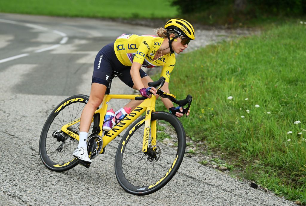 ALPE DHUEZ FRANCE AUGUST 18 Katarzyna Niewiadoma of Poland and Team CanyonSRAM Racing Yellow leader jersey competes during the 3rd Tour de France Femmes 2024 Stage 8 a 1499km stage from Le GrandBornand to Alpe dHuez 1828m UCIWWT on August 18 2024 in Alpe dHuez France Photo by Dario BelingheriGetty Images
