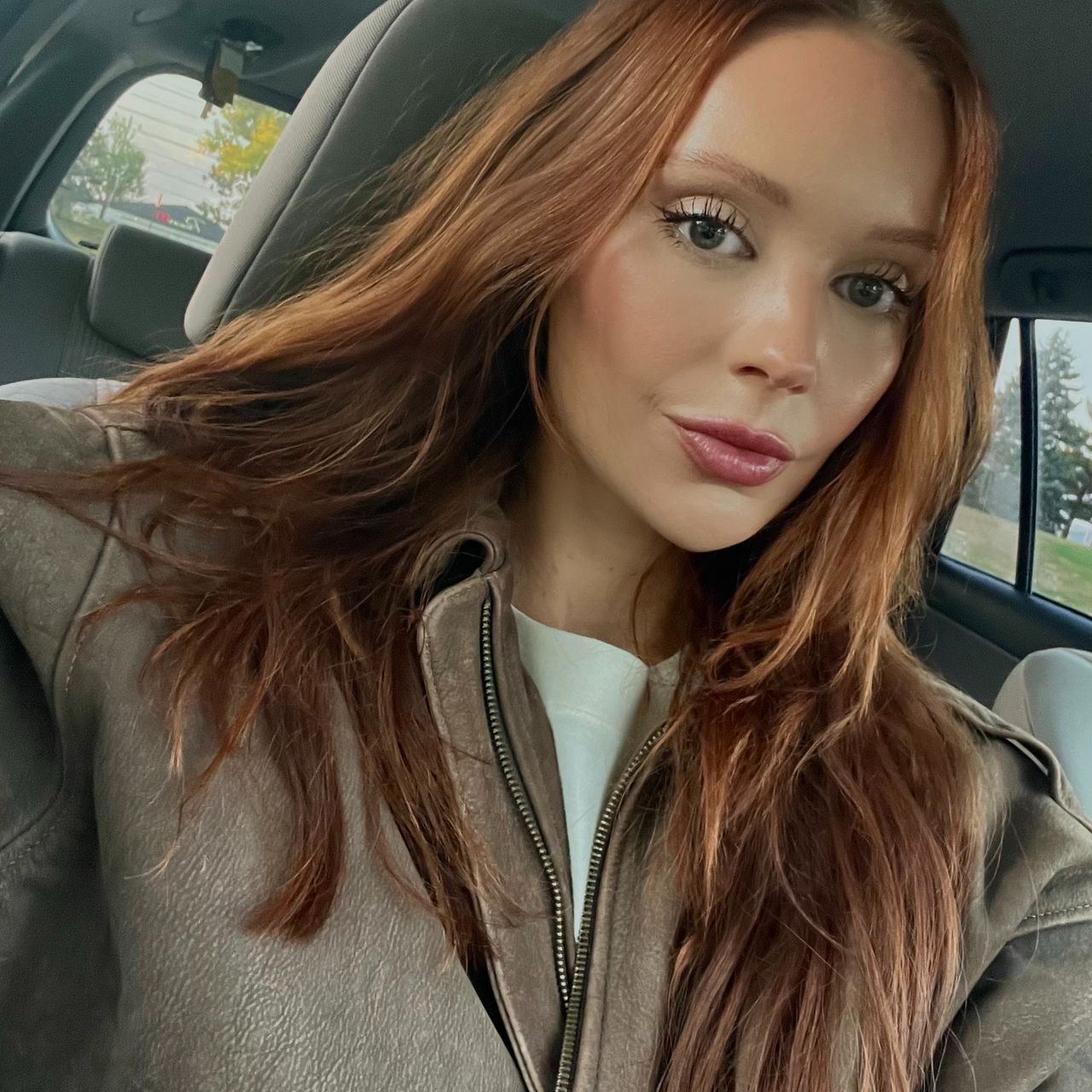 Erin Jahns,Best Knockoff Luxury Clothing
 Beauty Director Travel Staples