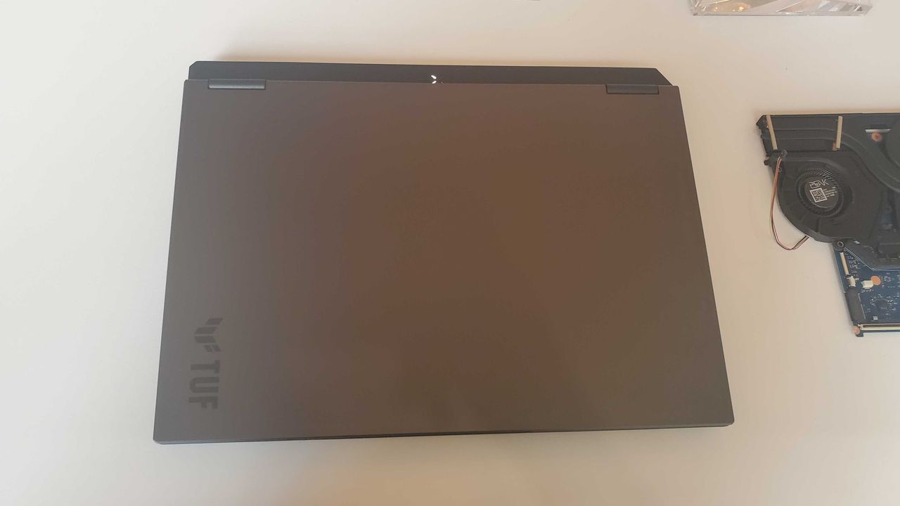 black gaming laptop