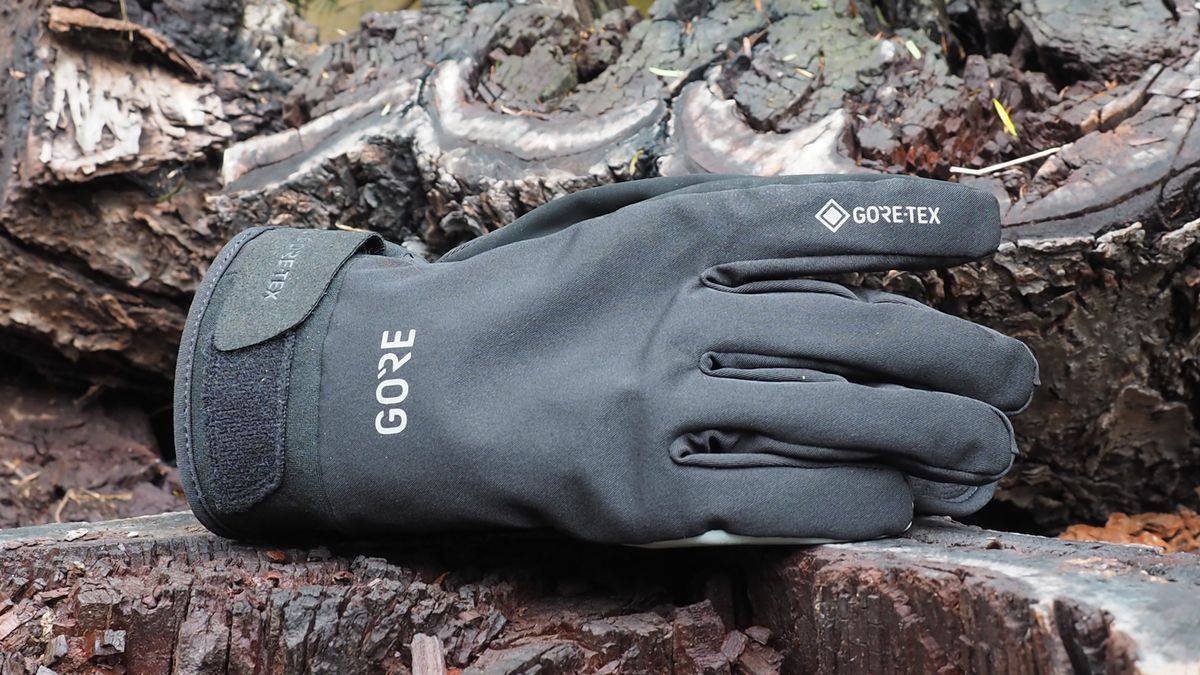 Gore Wear C5 Gore-Tex Thermo Gloves review | Bike Perfect