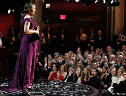 Natalie Portman -Pregnant Natalie Portman's gushing Oscar acceptance speech - Natalie Portman pregnant - Natalie Portman Oscars - Benjamin Millipied - Oscars 2011 - The Oscars 2011 - Academy Awards - Natalie - Portman - Natalie Portman baby - Celebrity ne