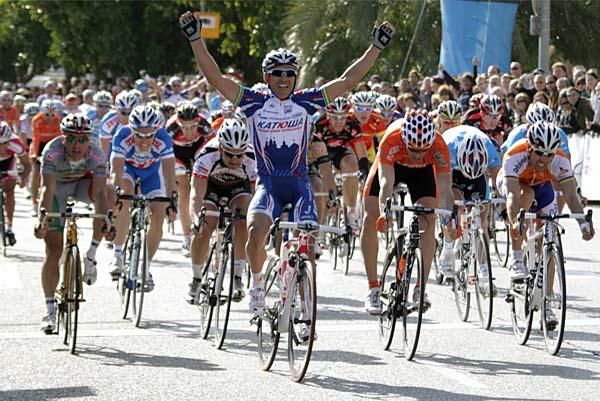 Robbie McEwen (Team Katusha) wins