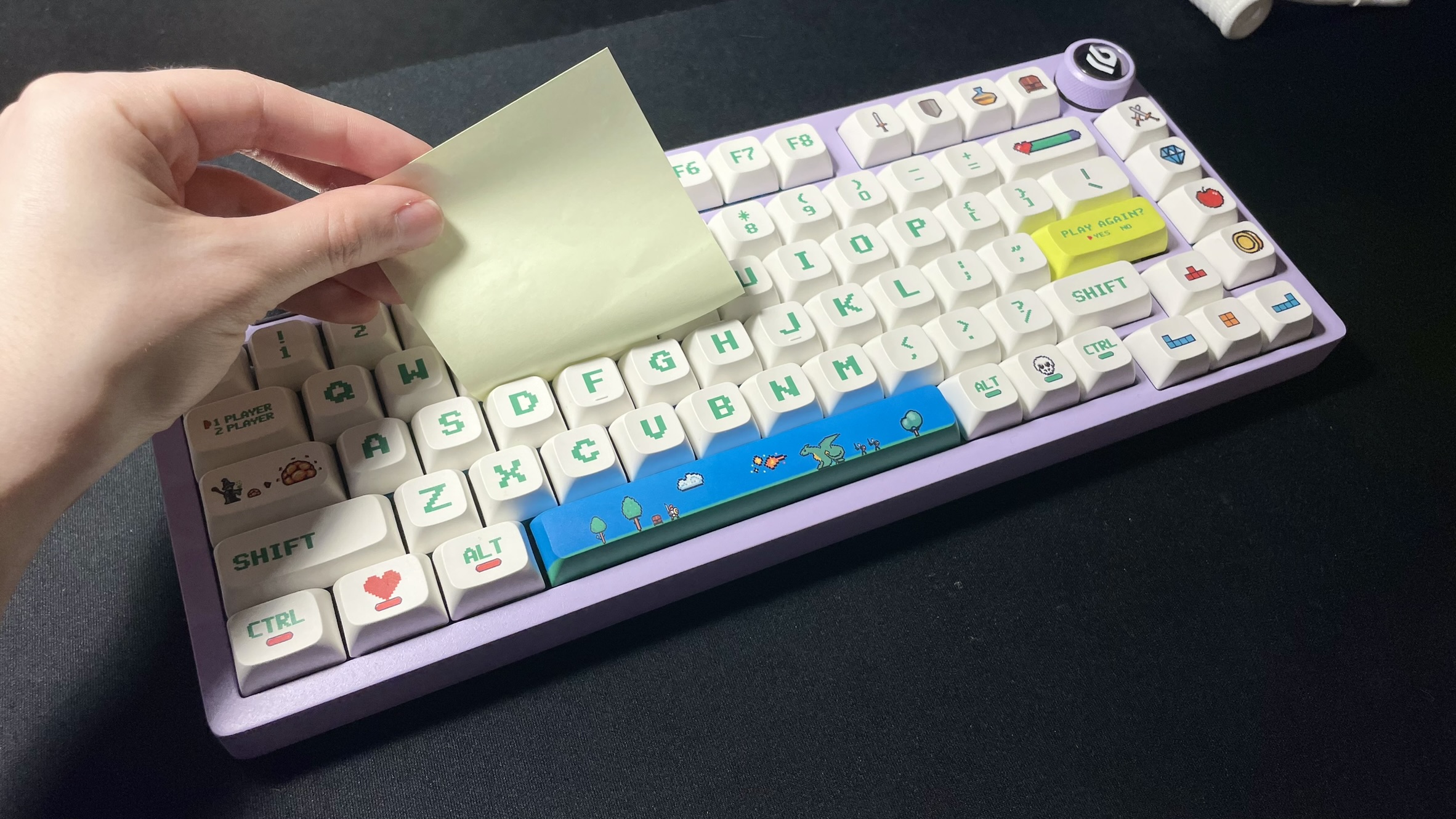 How to clean your keyboard with a sticky note
