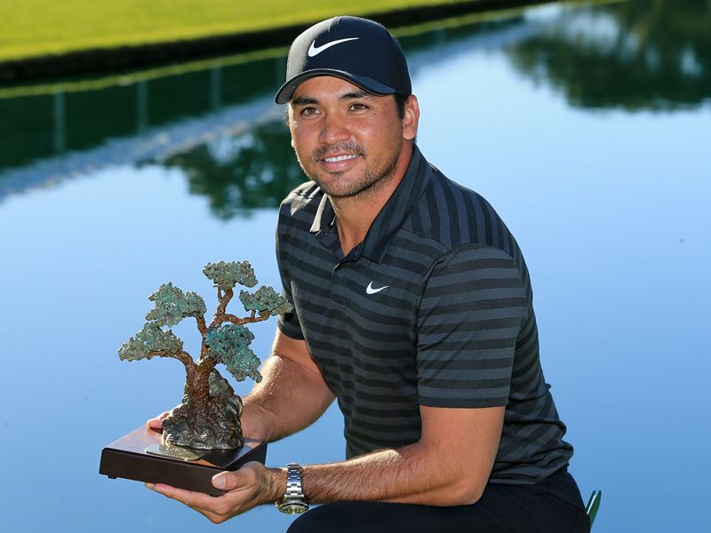 Jason Day defends Farmers Insurance Open