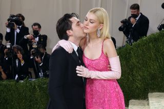 Brooklyn Beckham and Nicola Peltz NEW YORK, NEW YORK - SEPTEMBER 13: Brooklyn Beckham and Nicola Peltz attend the 2021 Met Gala benefit "In America: A Lexicon of Fashion" at Metropolitan Museum of Art on September 13, 2021 in New York City. (Photo by Taylor Hill/WireImage)