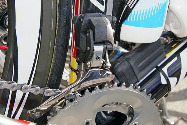 Cage plating is thick and the corners are well-rounded.