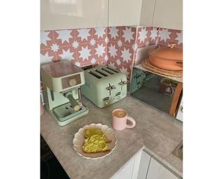 Small kitchen tiles