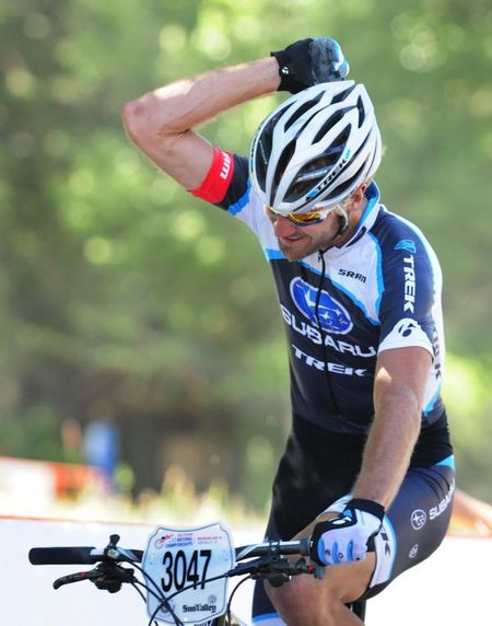 Jeremy Horgan-Kobelski (Subaru Trek) wins the short track national championship after battling with Todd Wells (Specialized) and Ryan Trebon (LTS)
