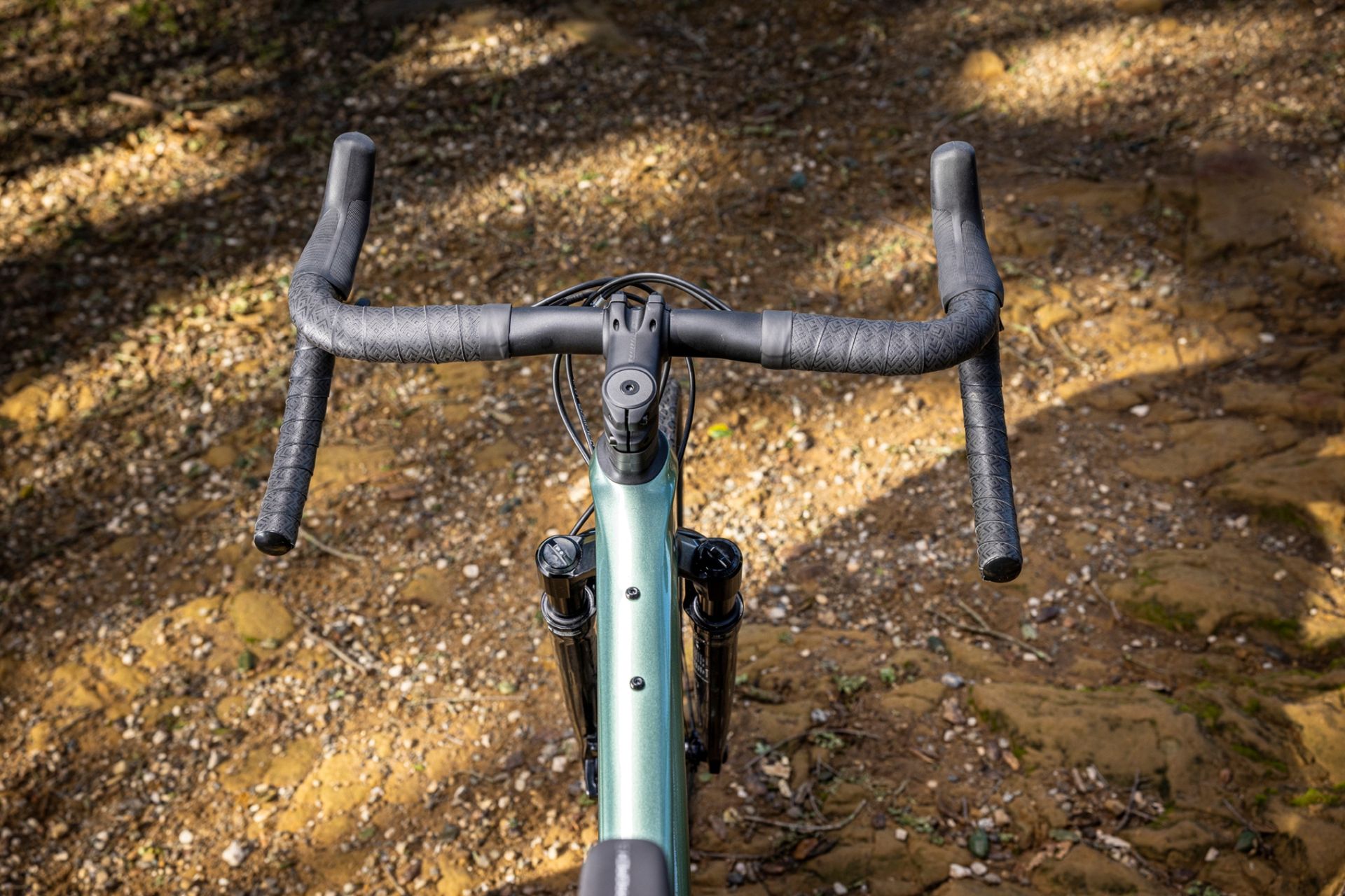 All of the Giant Revolt X bikes feature the same cockpit shown here