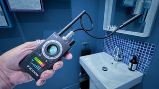 K68 hidden camera detector