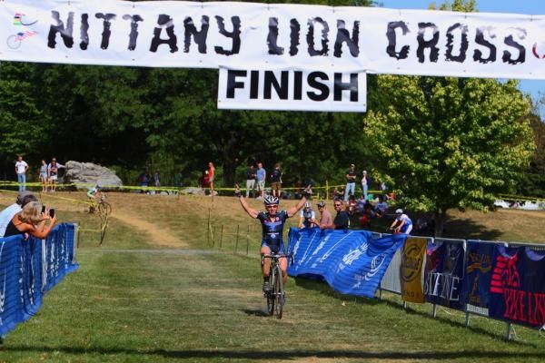 Laura Van Gilder claims the women's win.
