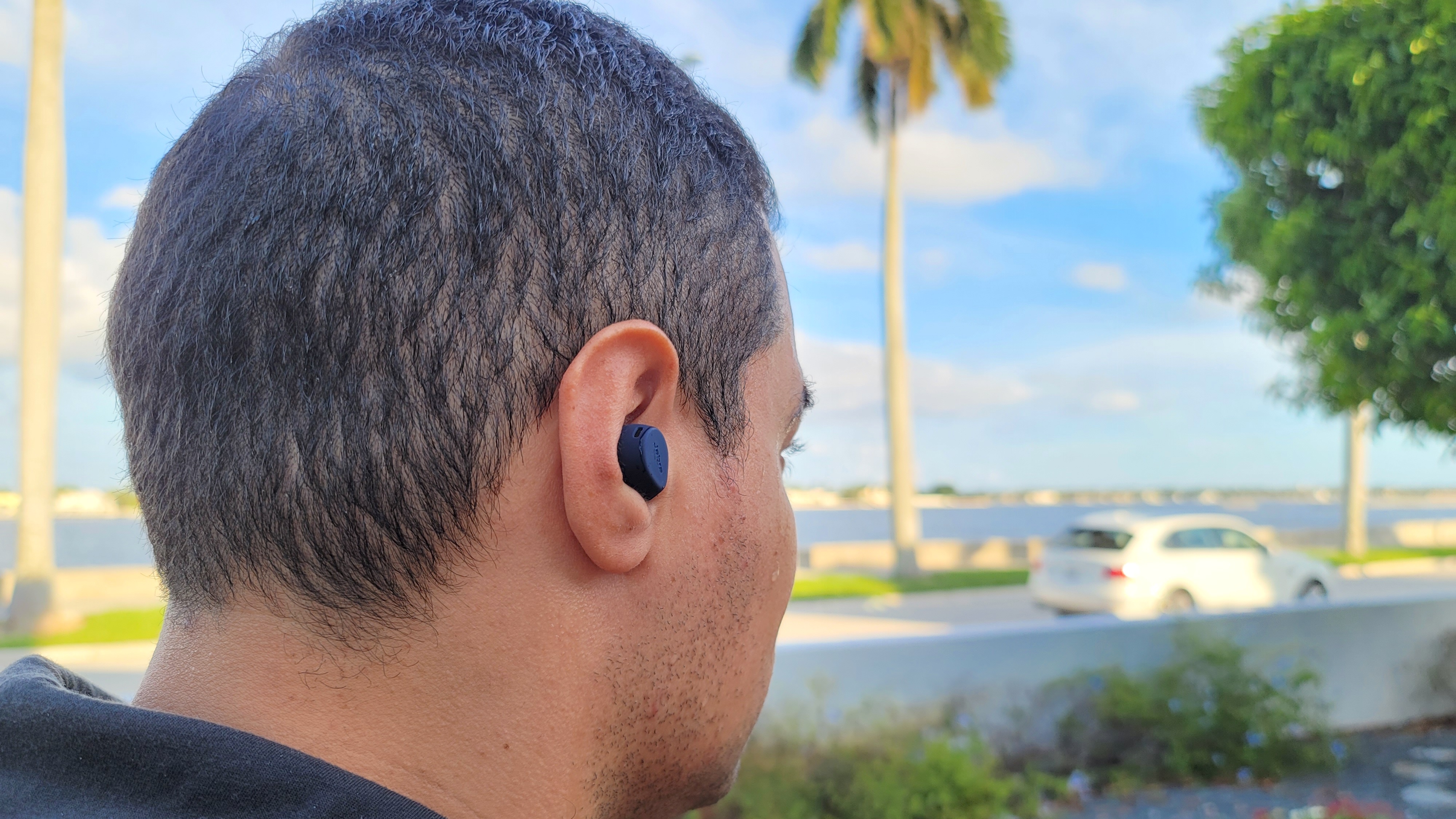 ANC being tested on the Jabra Elite 7 Active