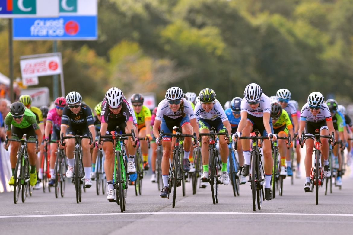 The peloton finishes 40 seconds down