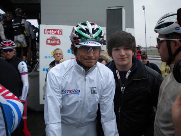 Pozzato doesn't fancy the weather too much. He abandoned early