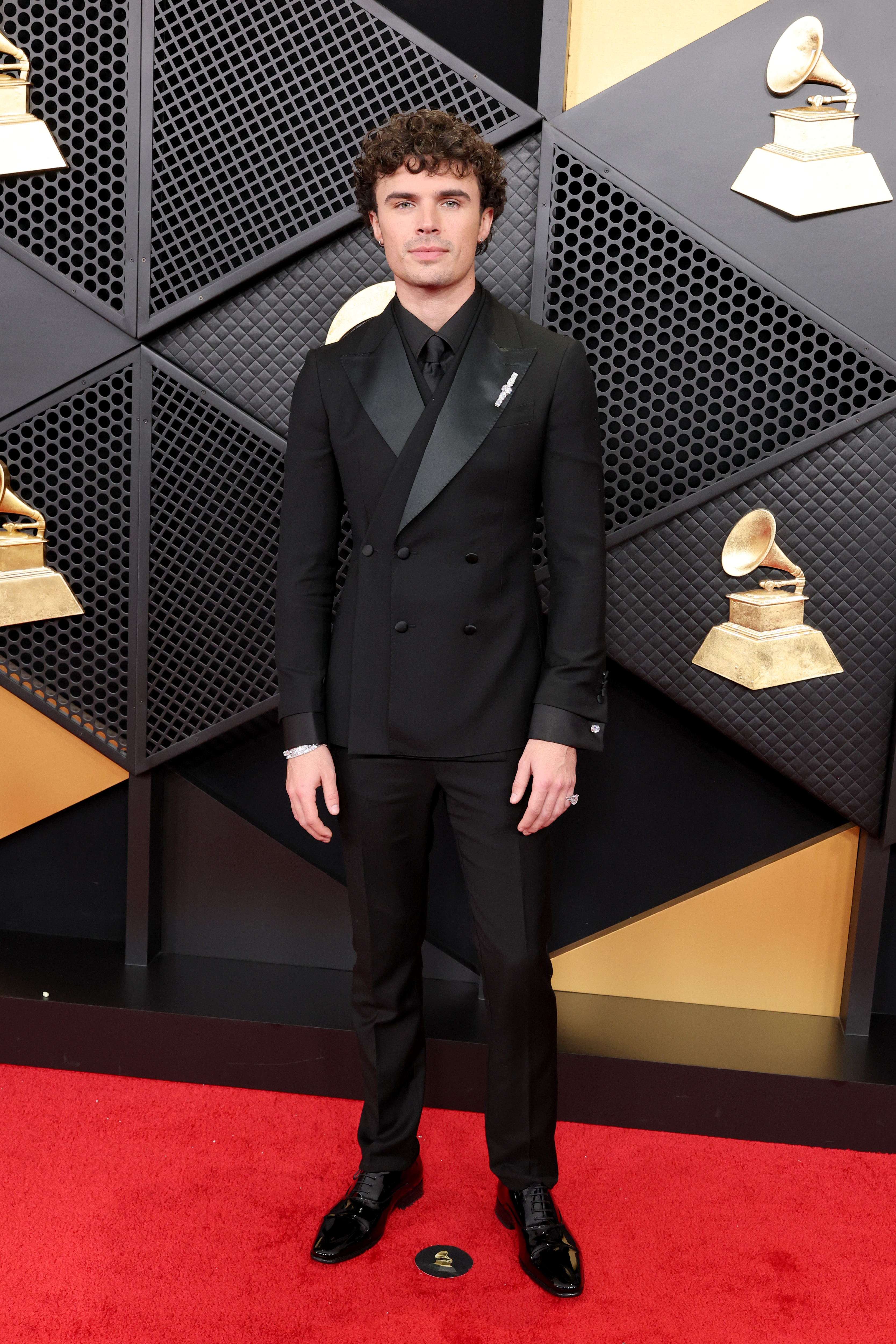 Nic Vansteenberghe on the 2026 grammys red carpet