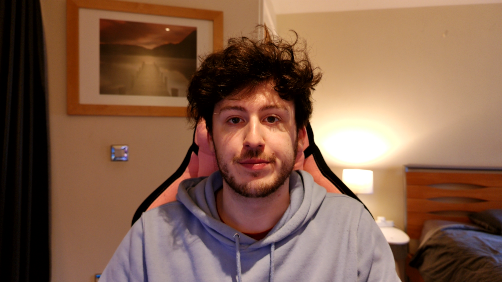 A demo image from the YoloLiv YoloCam S3 showing the camera's default settings