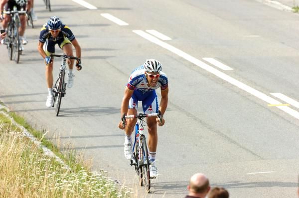 Tom Boonen (Quick Step) makes his move