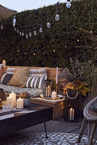 Did someone say heatwave? The ultimate guide to hosting a (chic) summer garden  party