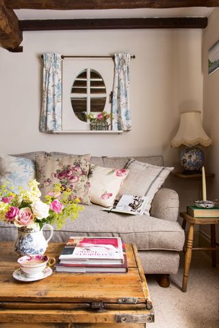 cottage sitting room