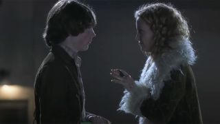 Penny Lane and William chatting in Almost Famous