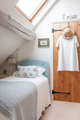 Guest bedroom in cottage