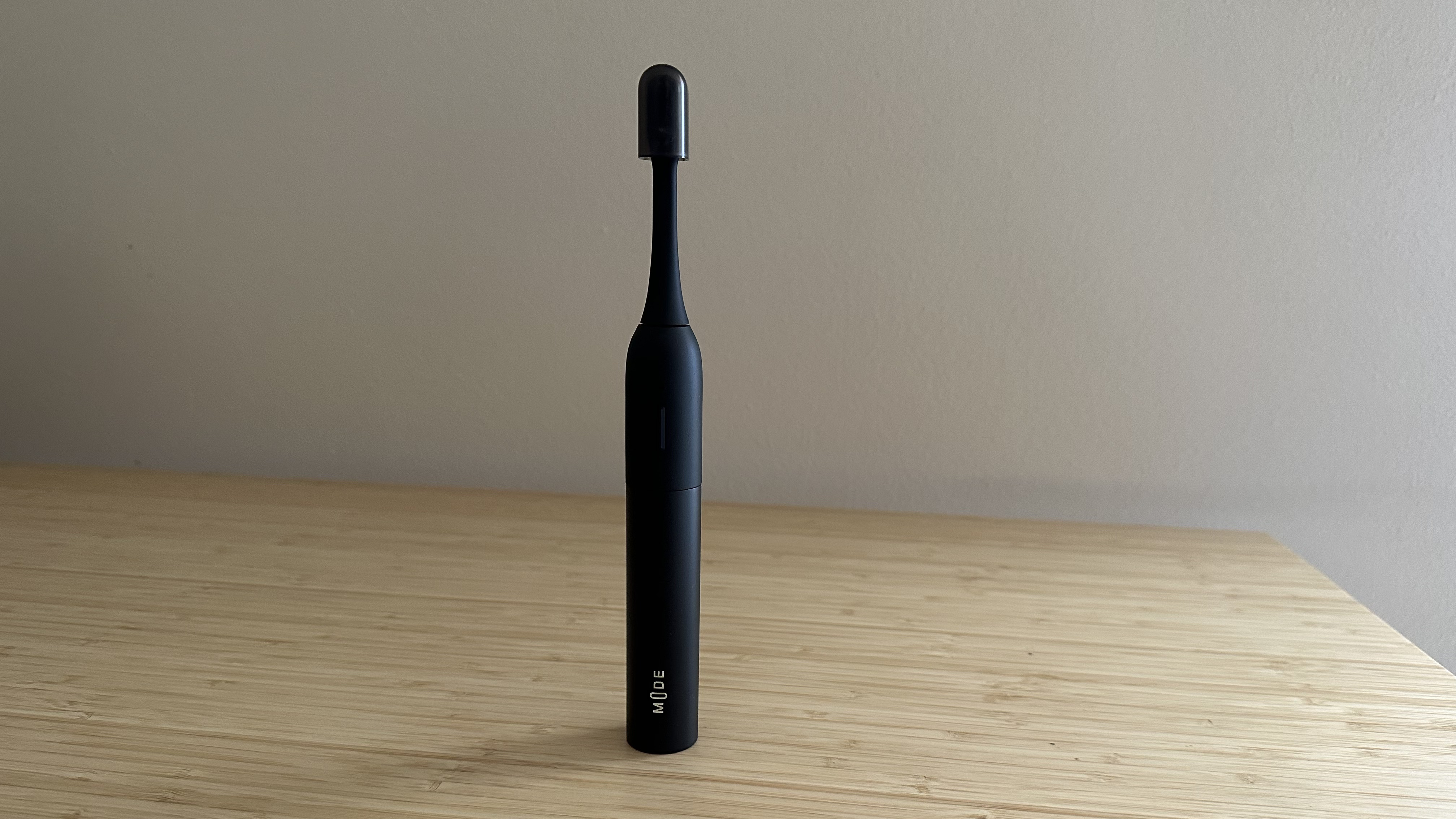 Mode Electric Toothbrush in black