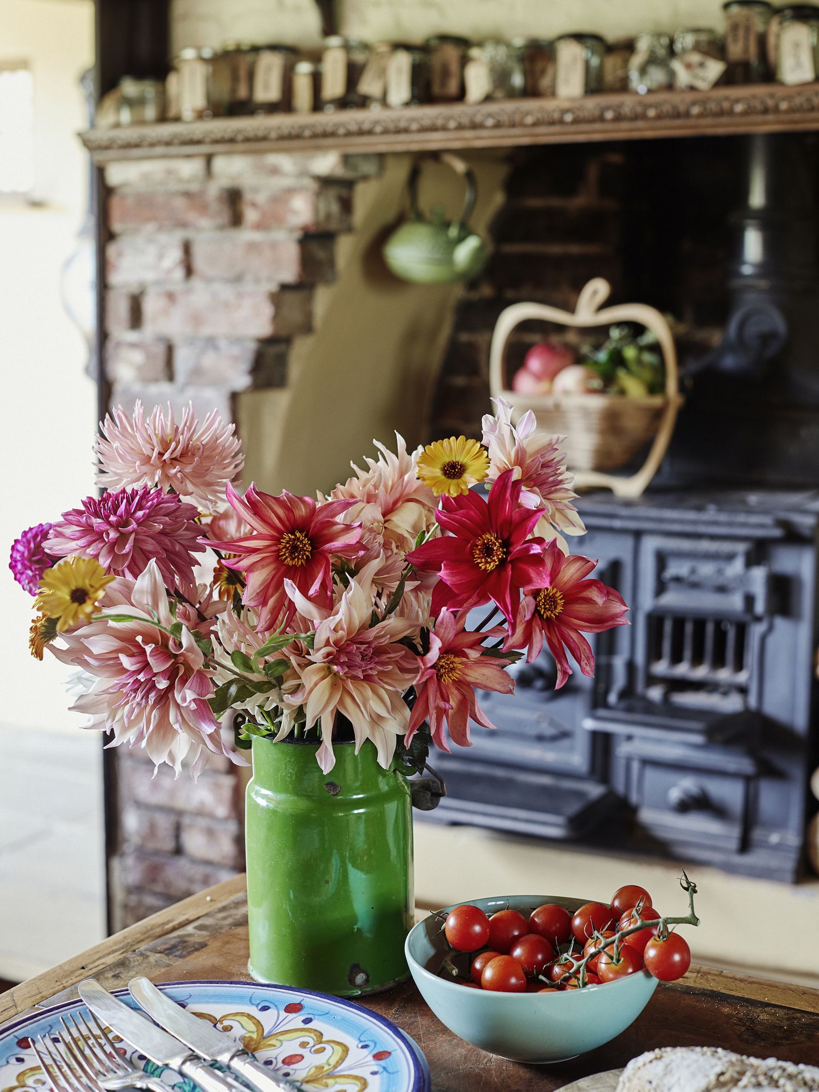 This 16th Century English Cottage Is Beautifully Restored Homes And Gardens