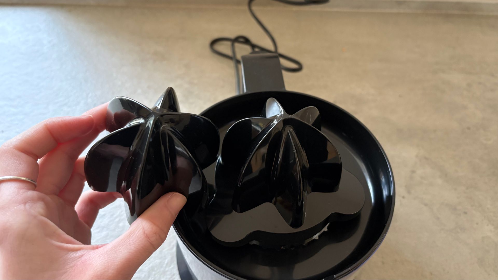 Testing the Salter Electric Citrus Juicer