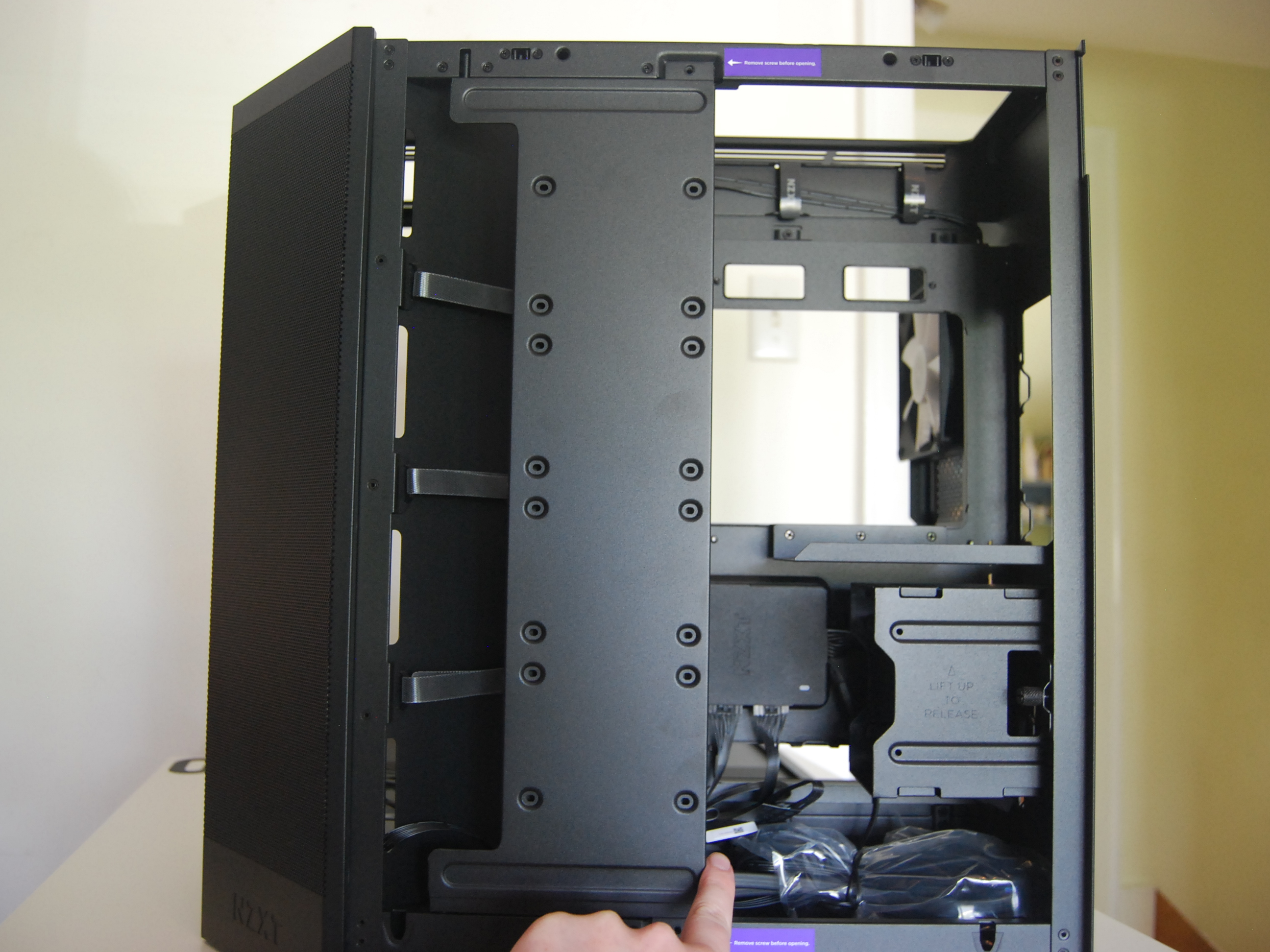 NZXT H9 Flow RGB+