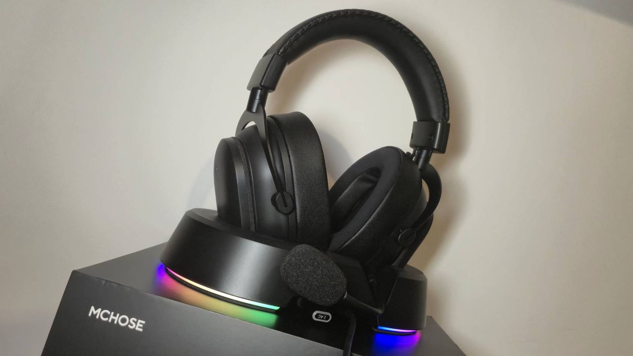 The MCHOSE V9 Turbo looks like an off-brand Razer headset, but looks can be deceiving for this mighty pair of cups
