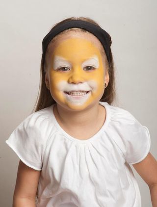 Lion face paint