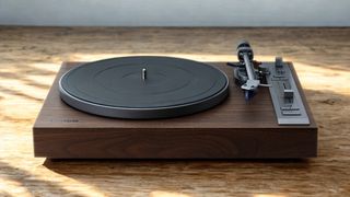 Lenco LBT-515 record player on a wooden surface