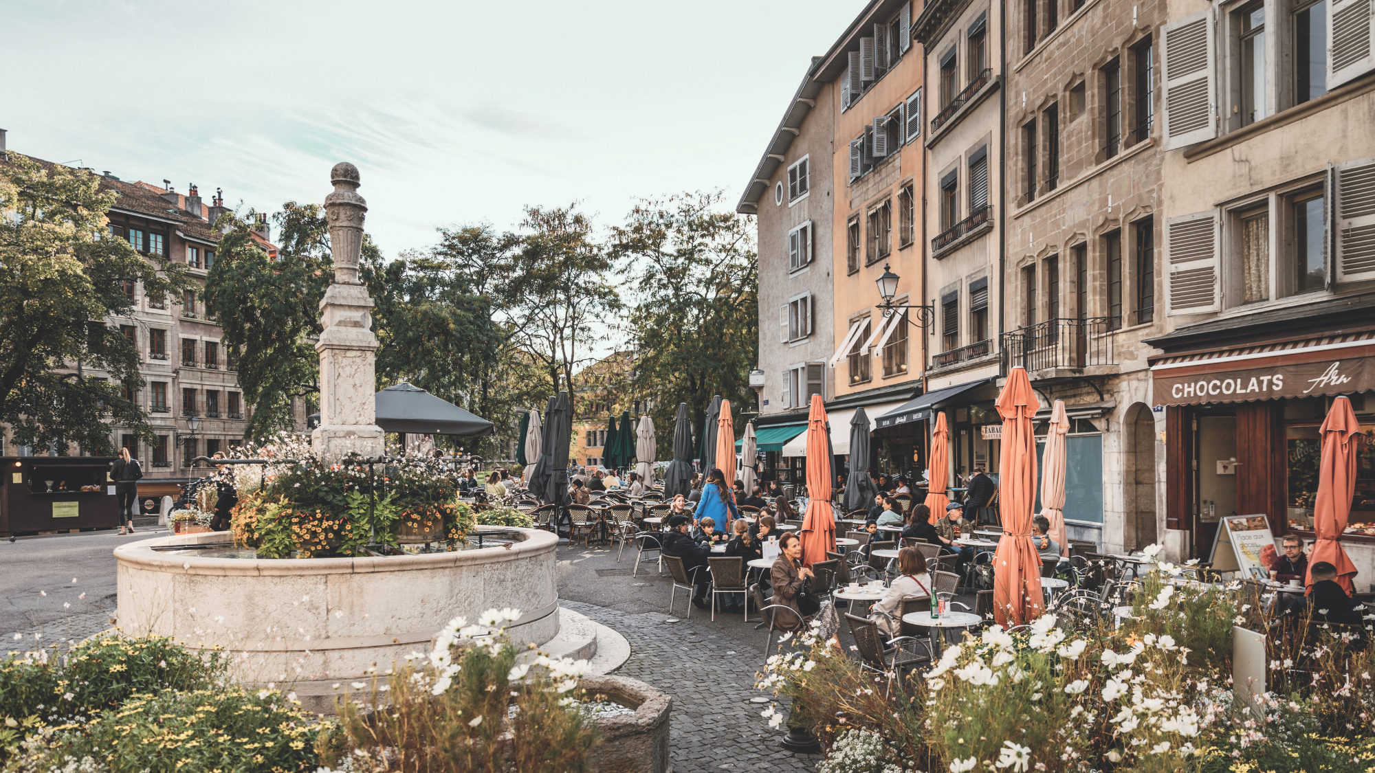 Geneva streets and cafes