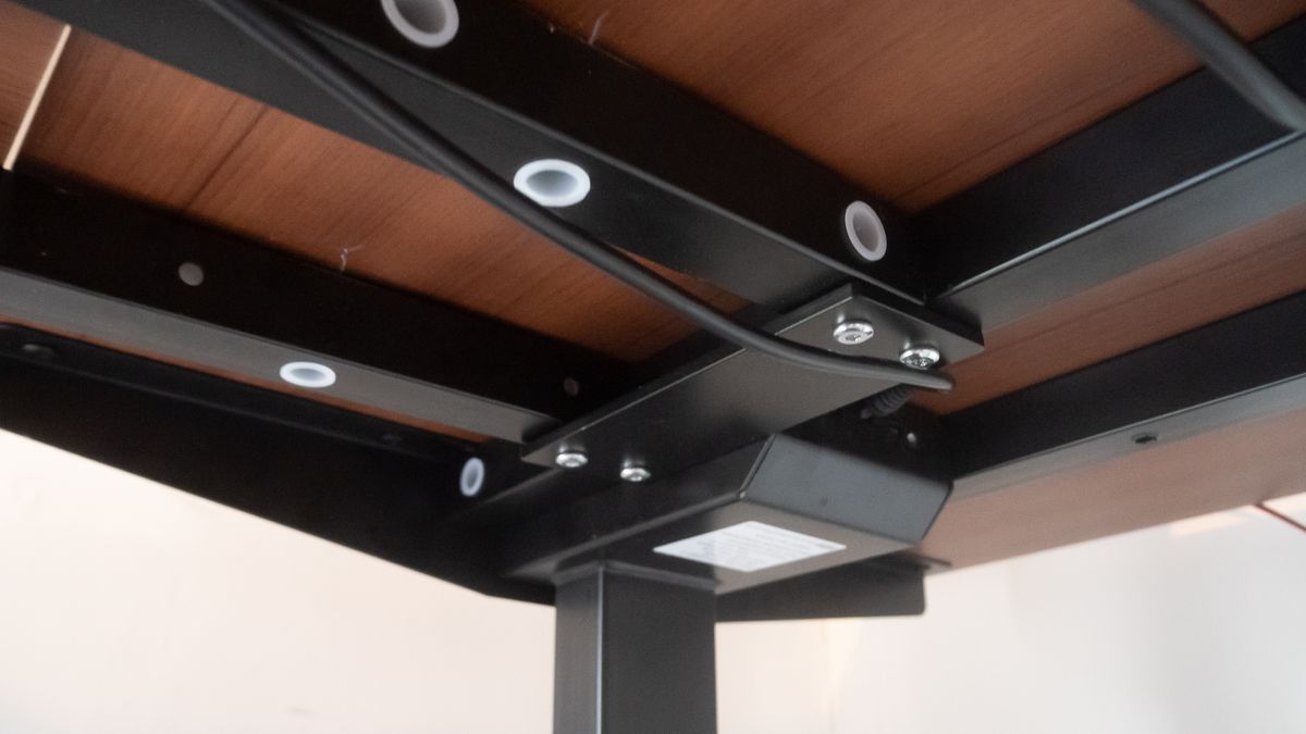 Brodan L-shaped standing desk