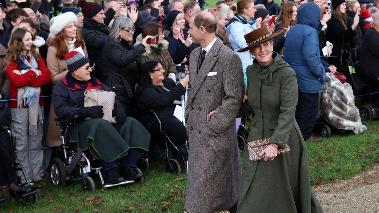 Britain&#039;s Prince Edward, Duke of Edinburgh (L) and Britain&#039;s Sophie, Duchess of Edinburgh (R) arrive for the Royal Family&#039;s traditional Christmas Day service at St Mary Magdalene Church in Sandringham in eastern England