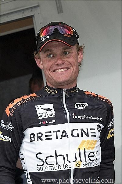 Guillaume Blot (Bretagne - Schuller) steps onto the podium