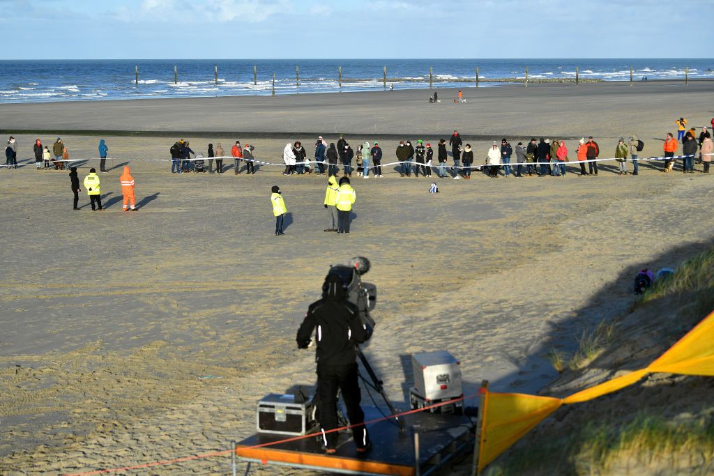 MIDDELKERKE BELGIUM JANUARY 09 A general view of fans at race circuit during the 105th Belgian National Cyclocross Championships 2022 Mens Elite bkmiddelkerke on January 09 2022 in Middelkerke Belgium Photo by Luc ClaessenGetty Images