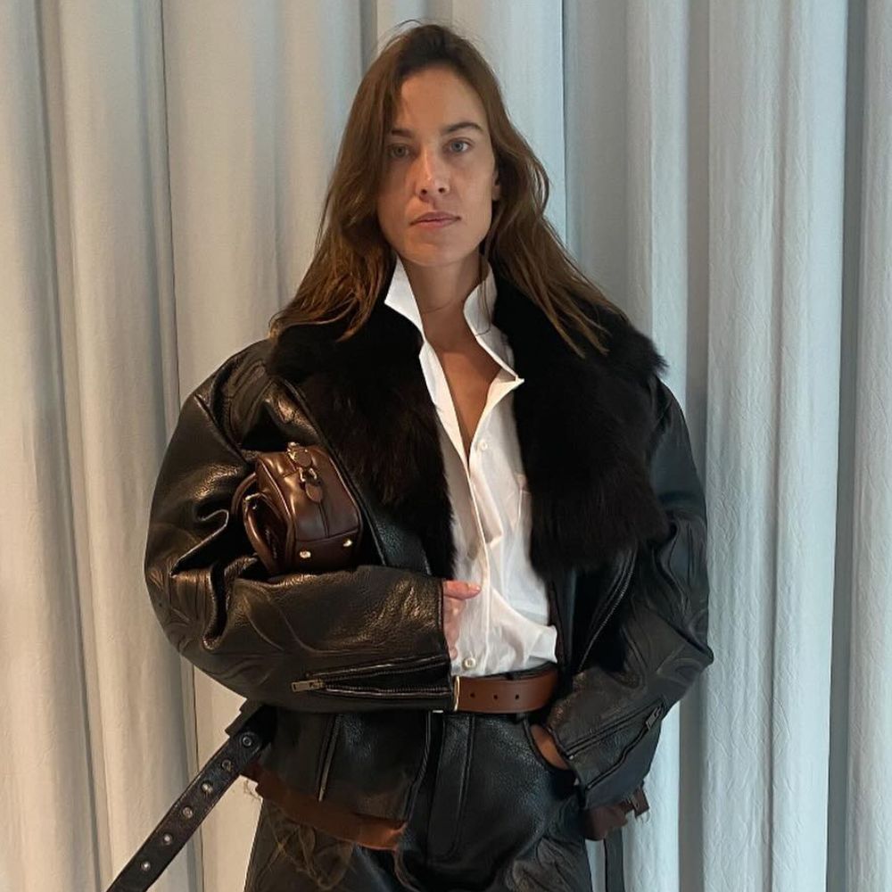 Alexa Chung Just Wore an Aviator Jacket With Leather Mini Shorts in ...