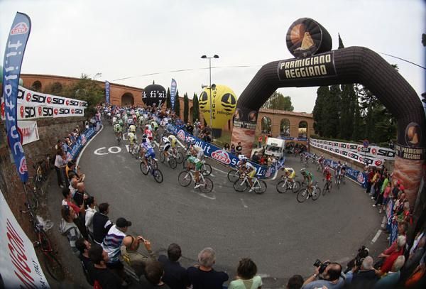 Riders start the San Luca climb
