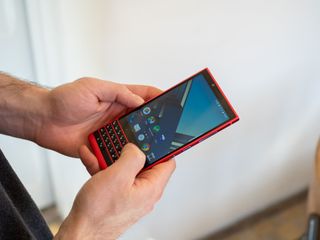 BlackBerry KEY2 in red