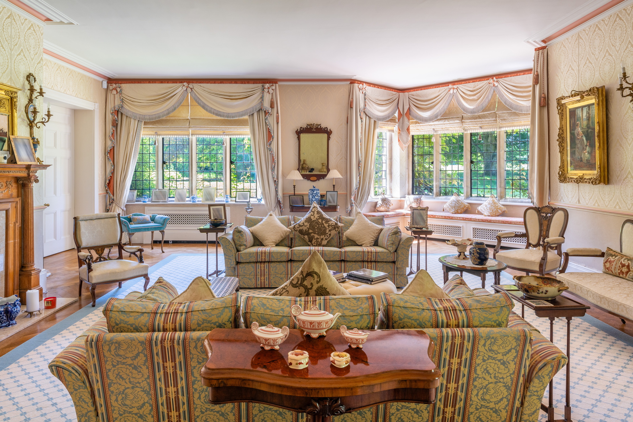 Images of Waterton House in Gloucestershire