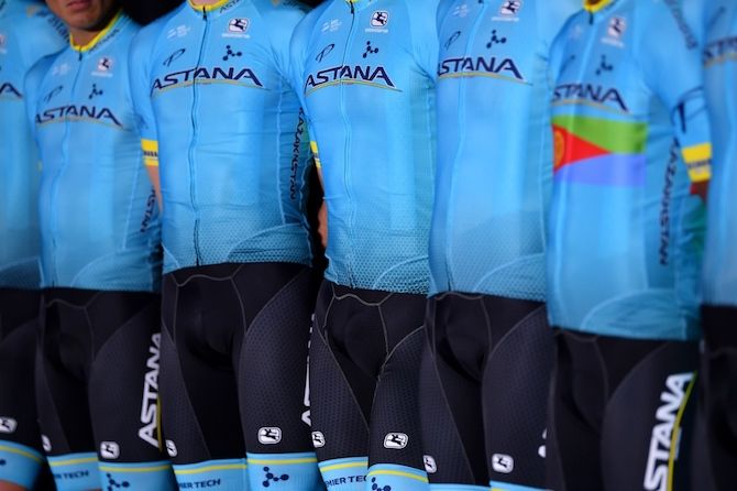 The 2019 Astana team kit remains unchanged