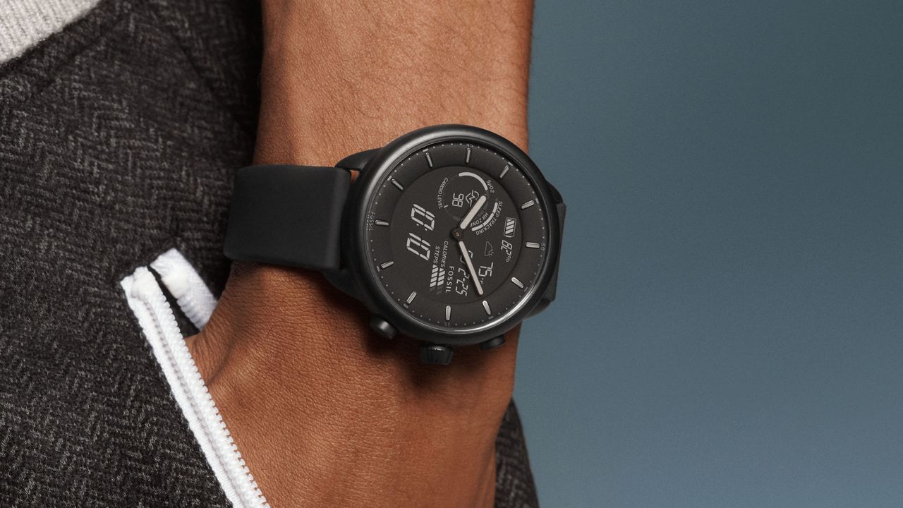 Fossil Gen 6 Hybrid Wellness smartwatch