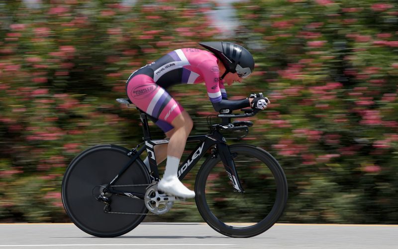 Dame Sarah Storey riding to 14th place