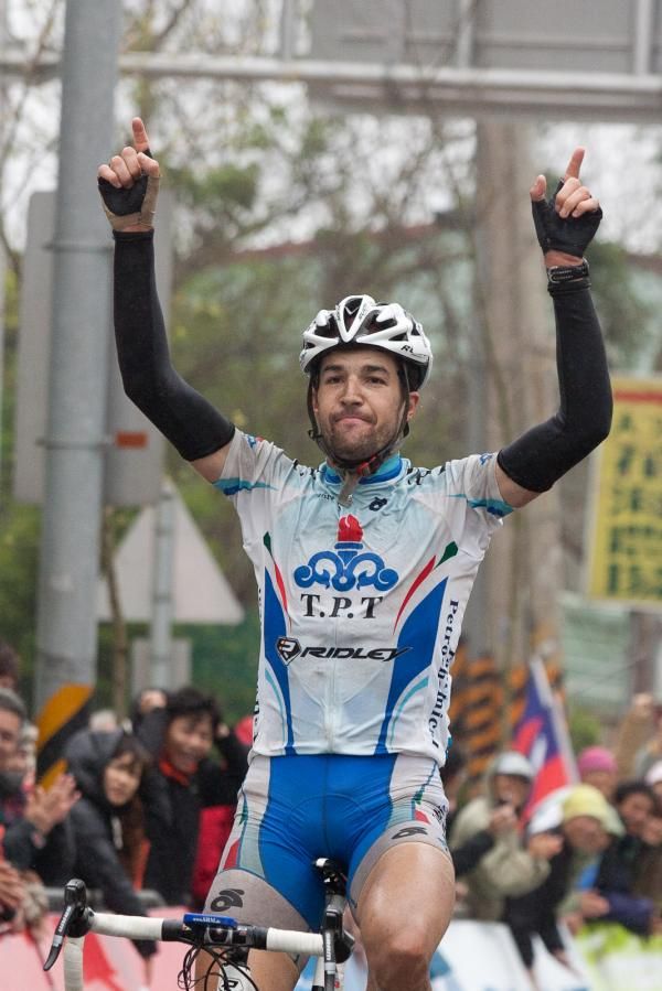 Markus Eibegger (Tabriz Petrochemical Team) celebrates his stage win