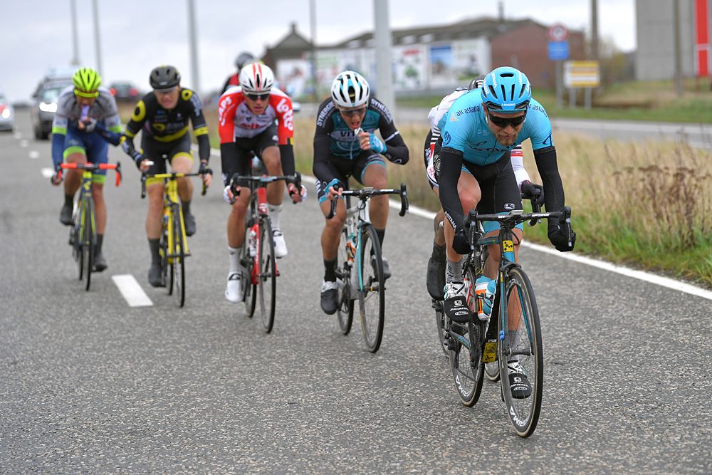 Magnus Cort and Davide Ballerini (Astana) are in the breakaway at Kuurne-Brussel-Kuurne