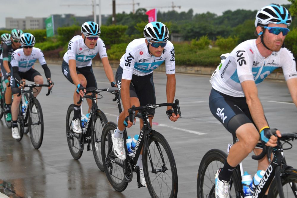 Team Sky protect Gianni Moscon
