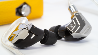 The Campfire Audio Astrolith